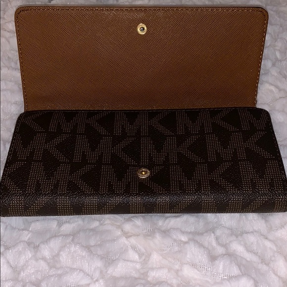 Wallet - Picture 2 of 4